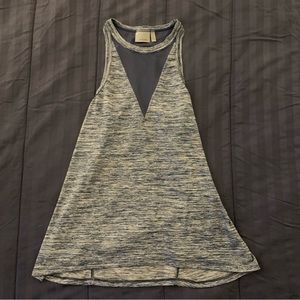 Athleta High Neck Mesh V-Neck Tank Size XS